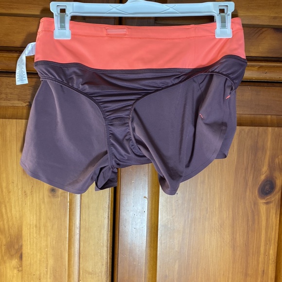 Athleta Run With It 3” Womens Purple Shorts - Picture 5 of 6